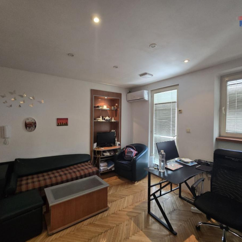 Stan Izdavanje Novi Sad  40 m2