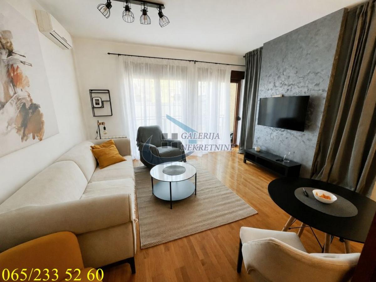 Stan Prodaja Beograd Hram Svetog Save 37 m2