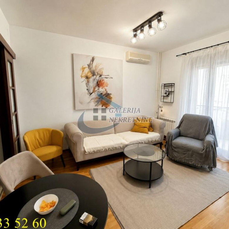 Stan Prodaja Beograd Hram Svetog Save 37 m2