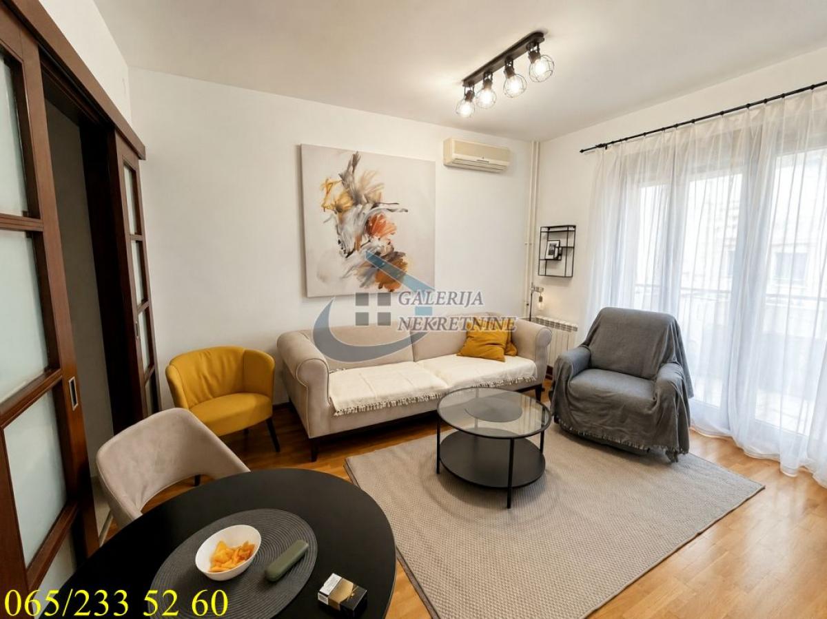 Stan Prodaja Beograd Hram Svetog Save 37 m2