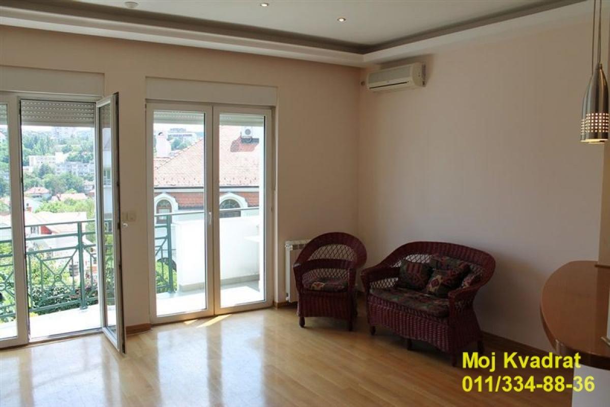 Kuća Prodaja Beograd Dedinje 215 m2