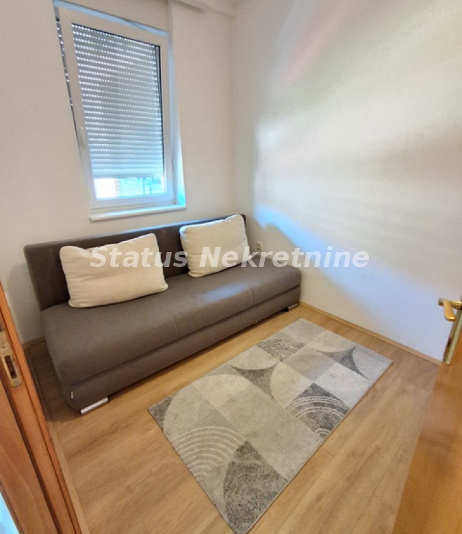 Stan Izdavanje Novi Sad  34 m2