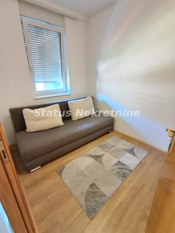 Stan Izdavanje Novi Sad  34 m2