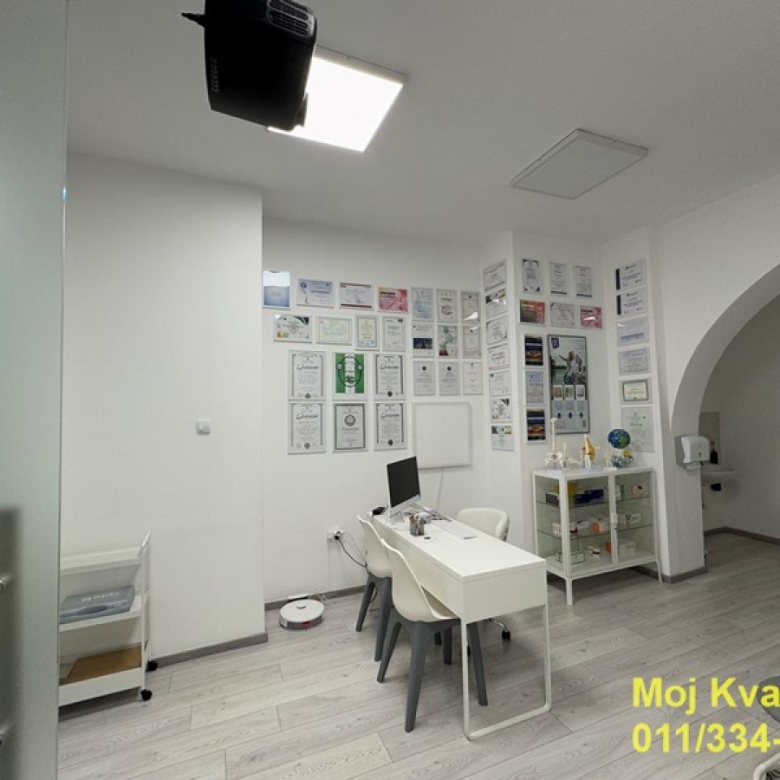 Lokal Izdavanje Beograd Banovo Brdo 136 m2