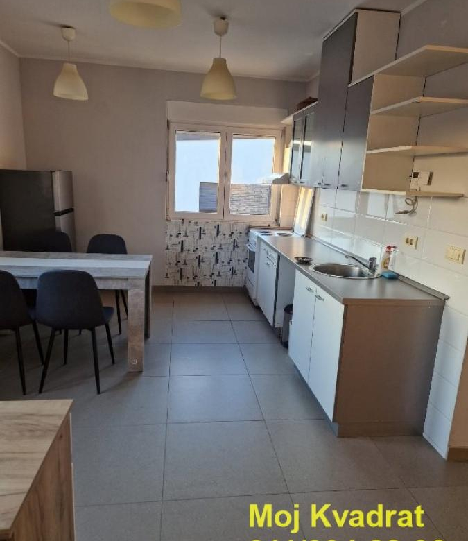 Stan Izdavanje Beograd Lekino Brdo 90 m2