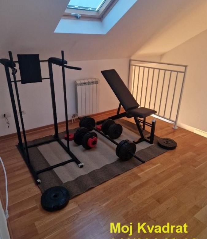 Stan Izdavanje Beograd Lekino Brdo 90 m2