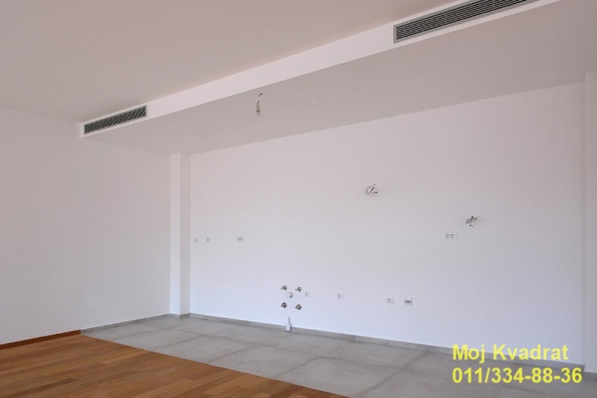 Stan Prodaja Beograd Hram Svetog Save 223 m2