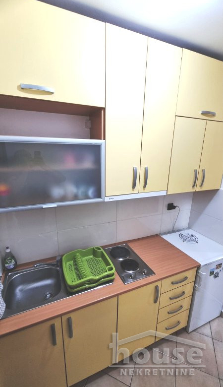 Stan Izdavanje Novi Sad  24 m2