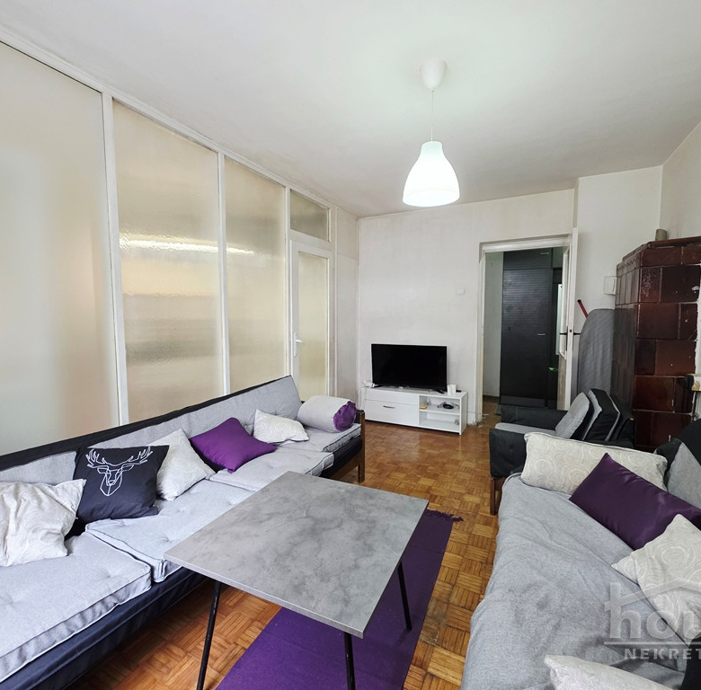 Stan Izdavanje Novi Sad  43 m2