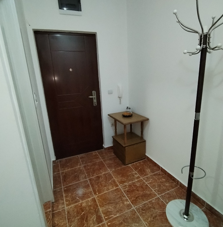 Stan Izdavanje Novi Sad  50 m2