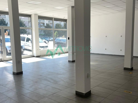 Lokal Prodaja Novi Sad  202 m2