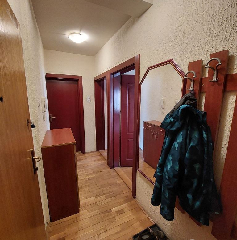 Stan Izdavanje Novi Sad  47 m2