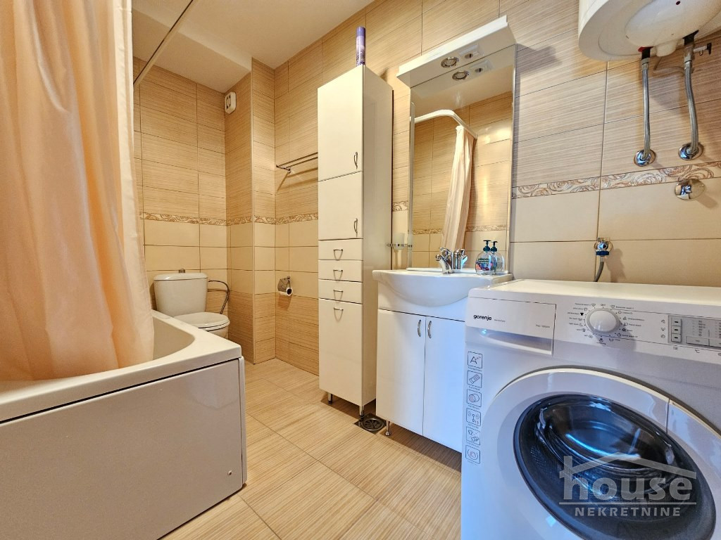 Troiposoban stan za izdavanje, Bulevar Oslobođenja, Novi Sad, 78m², 750 €/mes