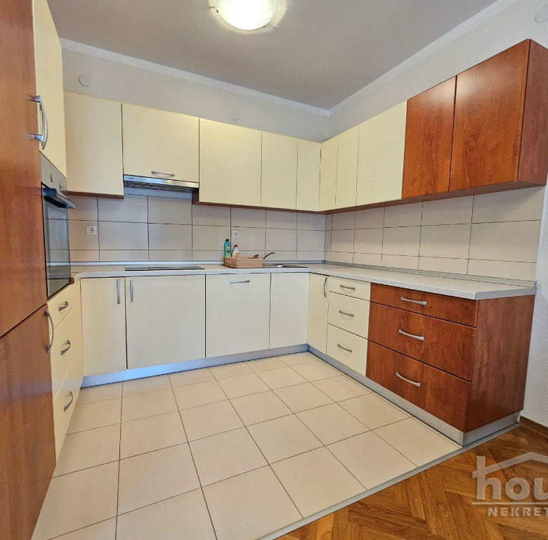 Stan Izdavanje Novi Sad  78 m2
