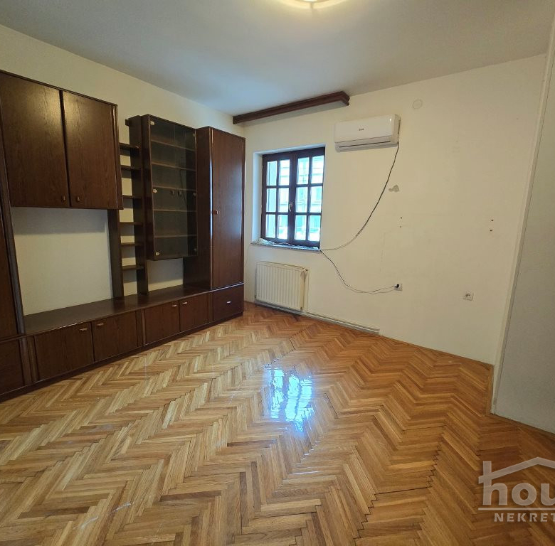 Kuća Izdavanje Novi Sad  351 m2