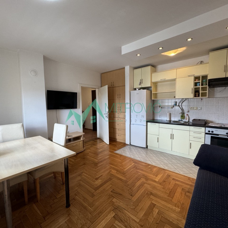 Stan Prodaja Novi Sad  45 m2