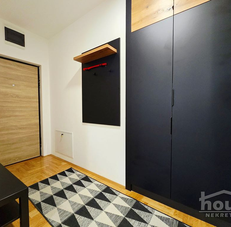 Stan Izdavanje Novi Sad  67 m2