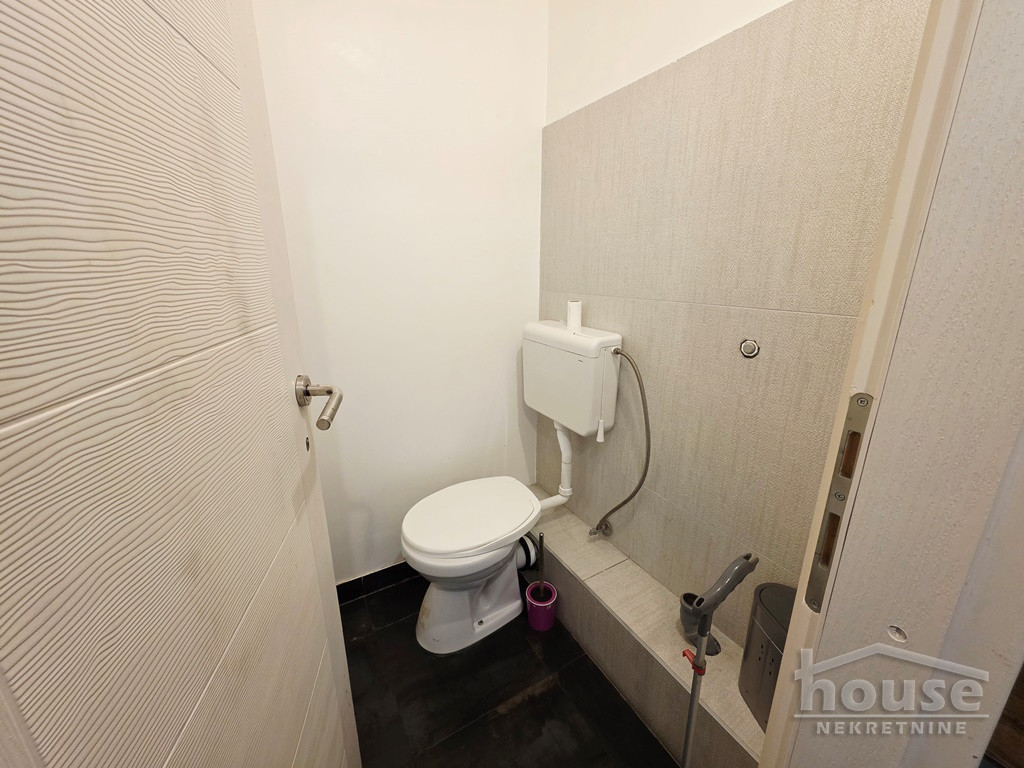 Lokal Izdavanje Novi Sad  61 m2