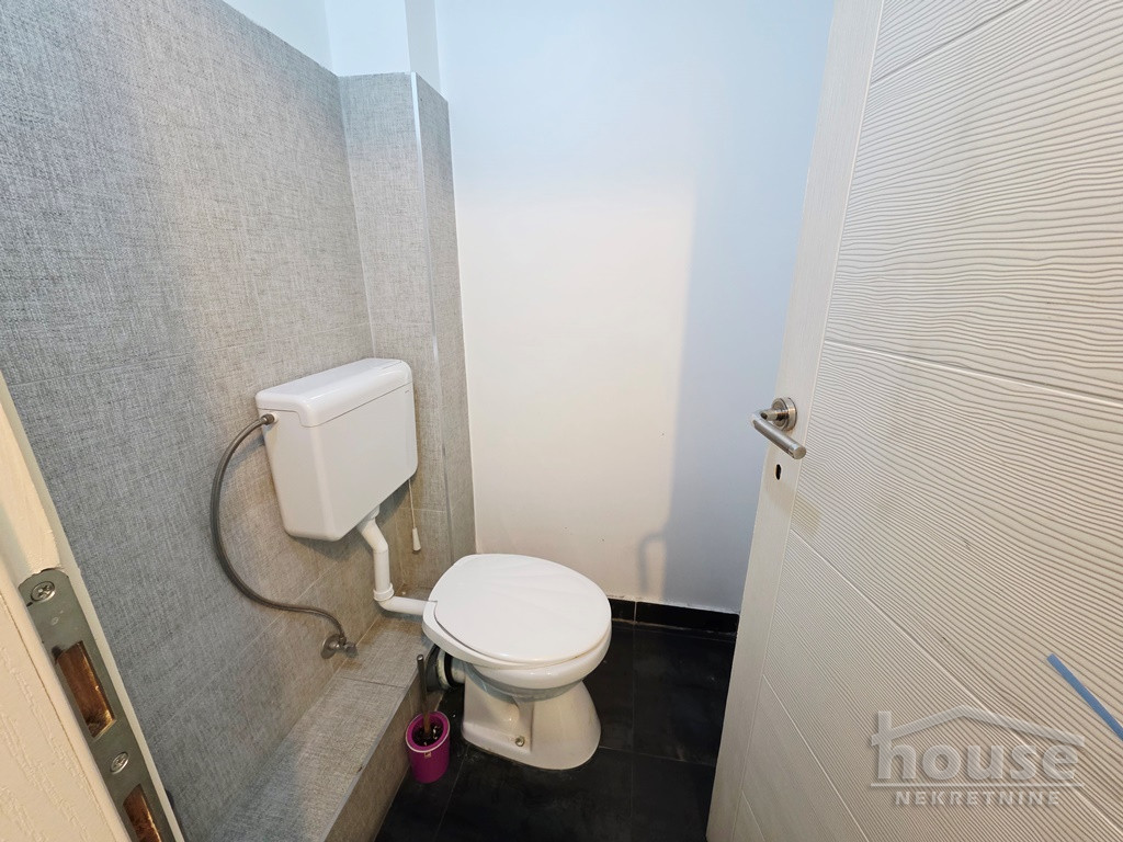 Lokal Izdavanje Novi Sad  61 m2