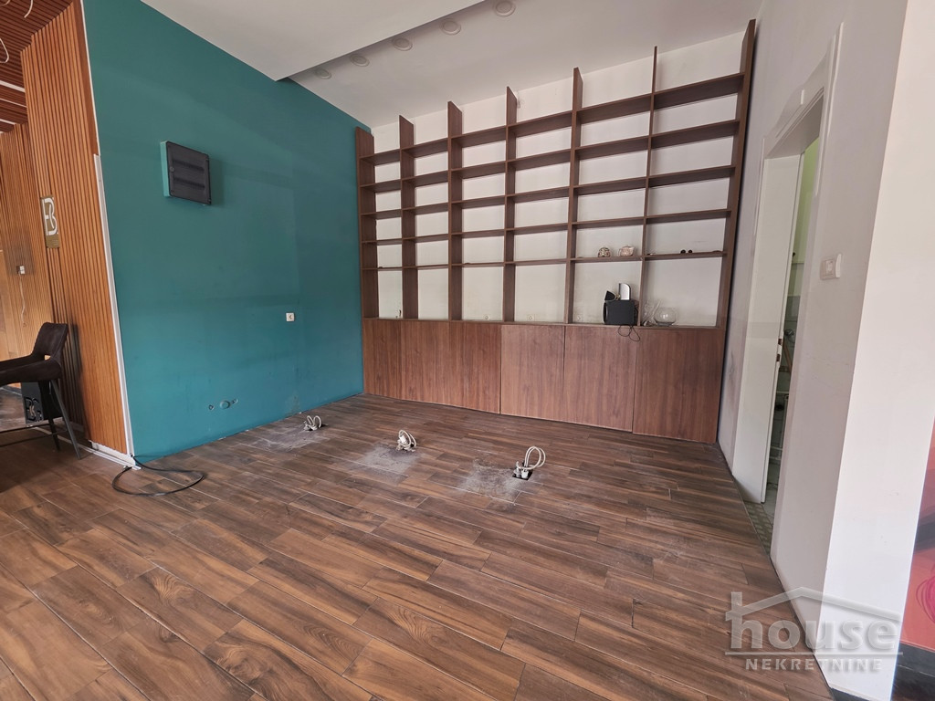 Lokal Izdavanje Novi Sad  61 m2