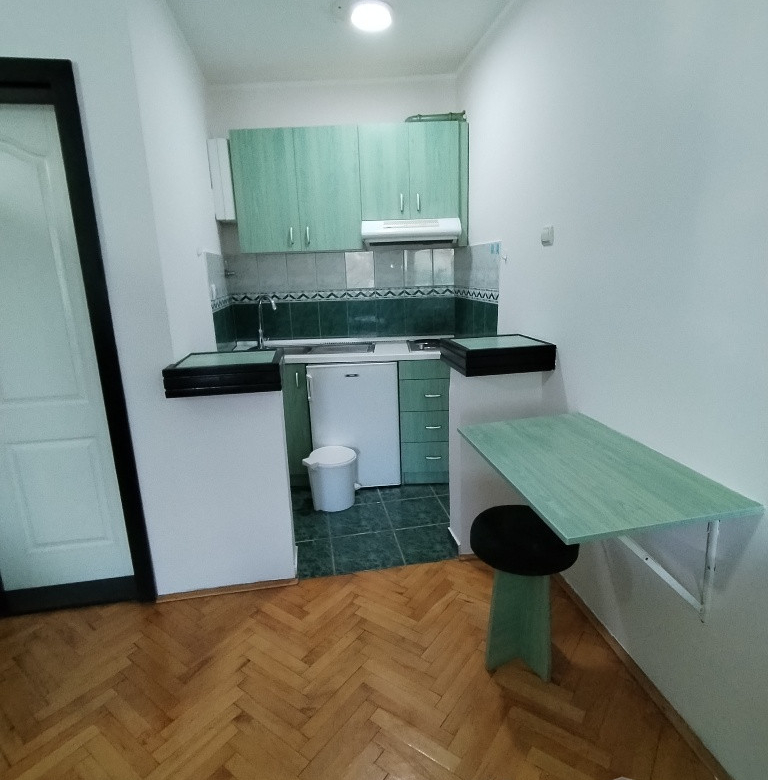 Stan Izdavanje Novi Sad  30 m2