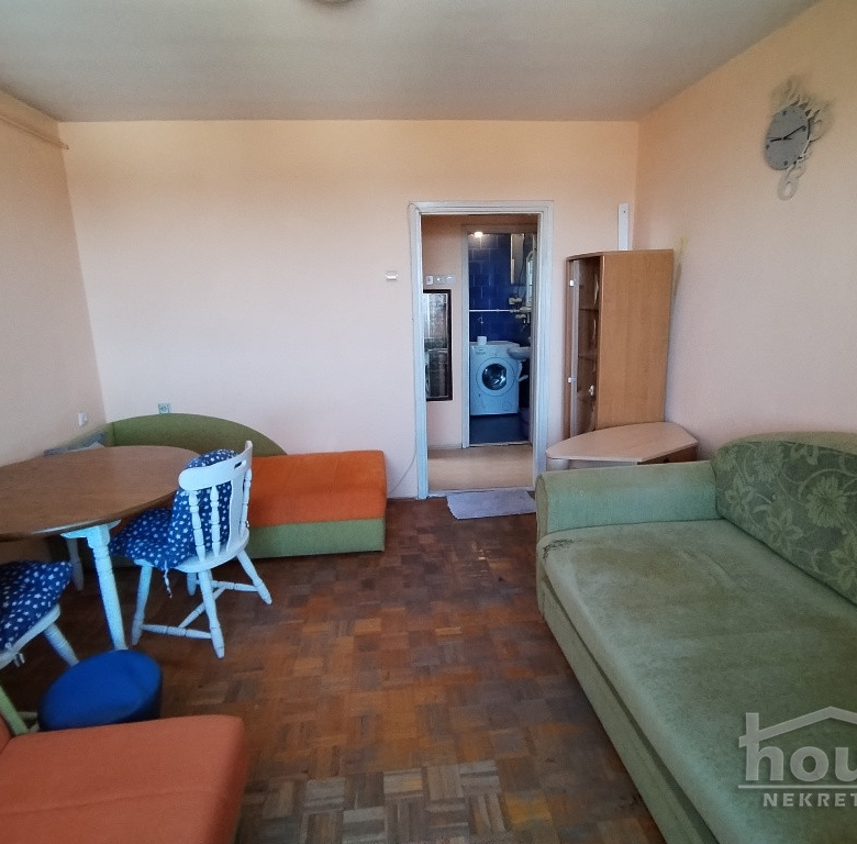 Stan Izdavanje Novi Sad  25 m2