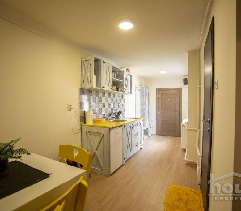 Stan Izdavanje Novi Sad  37 m2