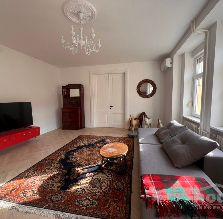 Stan Izdavanje Novi Sad  110 m2