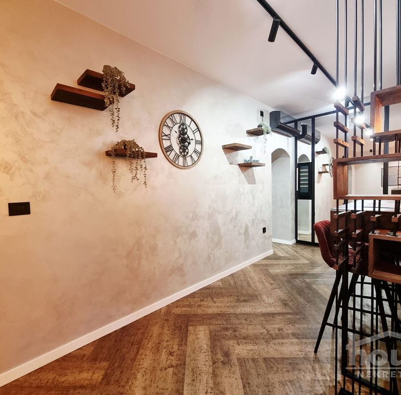 Stan Izdavanje Novi Sad  65 m2