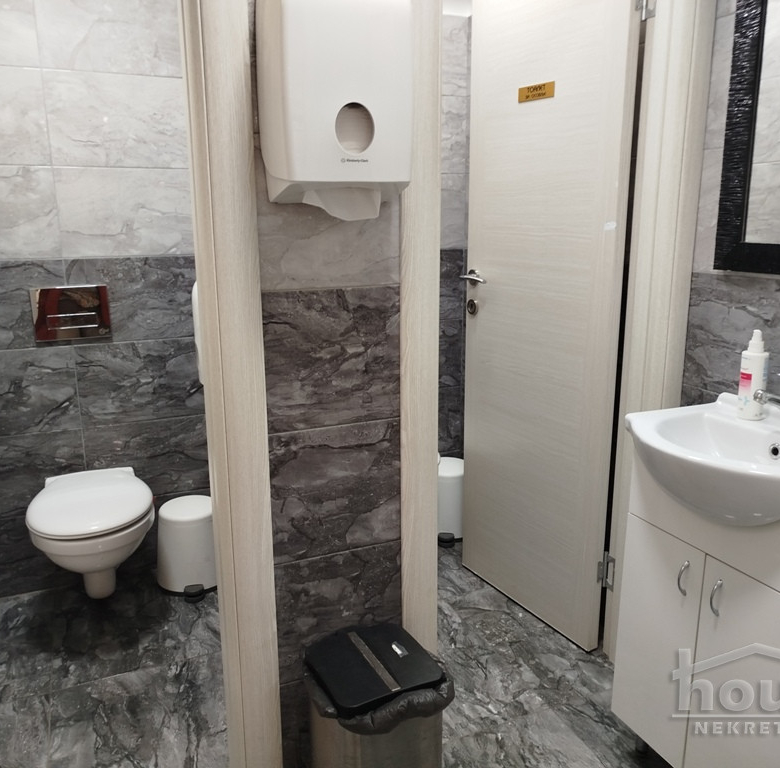 Lokal Izdavanje Novi Sad  76 m2