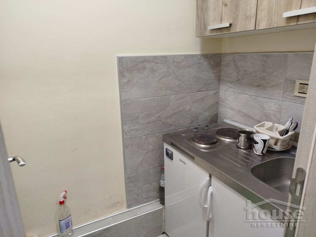 Lokal Izdavanje Novi Sad  76 m2