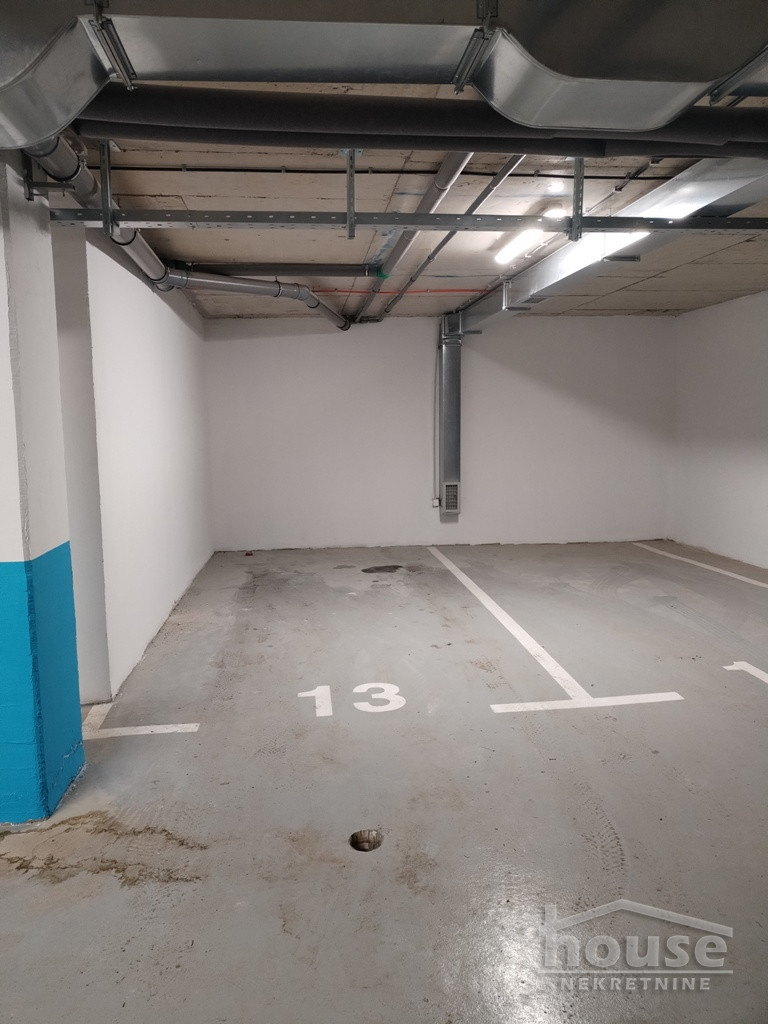 Garaža Izdavanje Novi Sad  12 m2