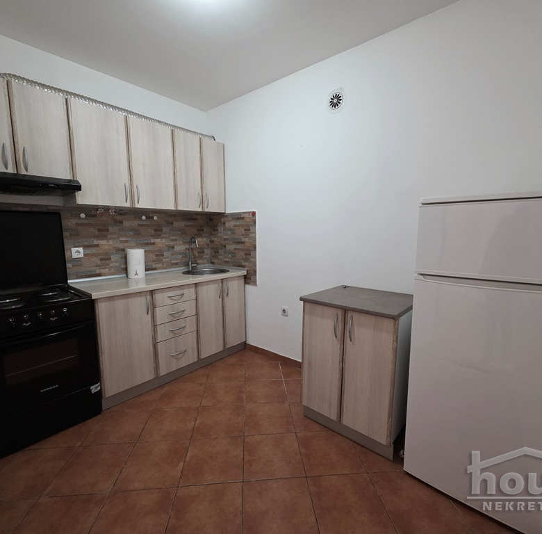 Stan Izdavanje Novi Sad  41 m2