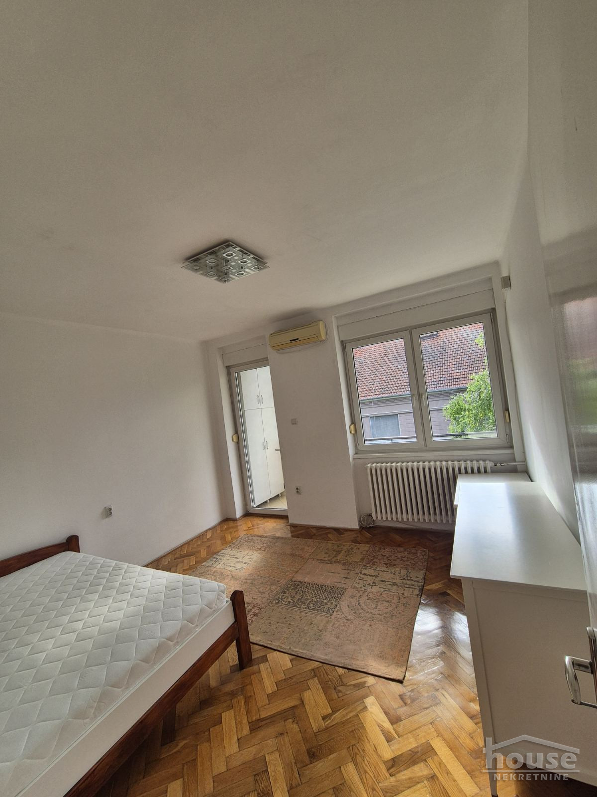 Stan Izdavanje Novi Sad  72 m2