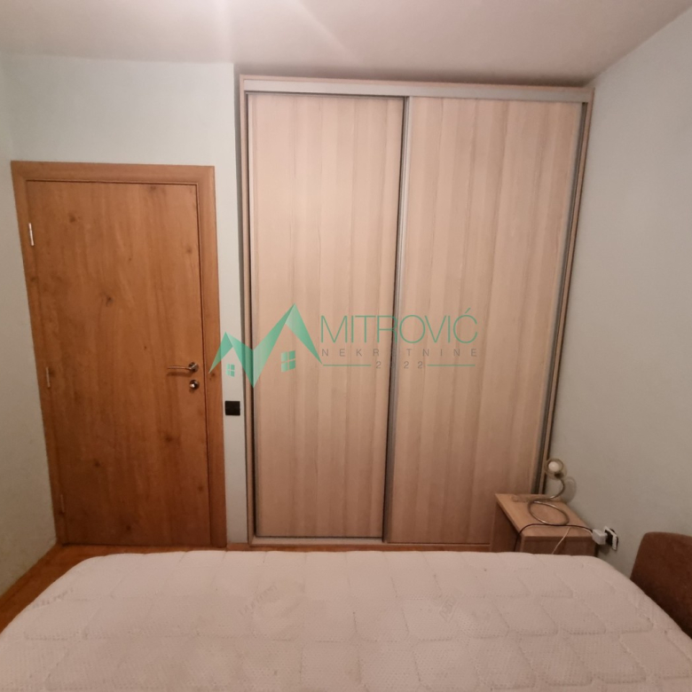 Stan Prodaja Novi Sad  50 m2