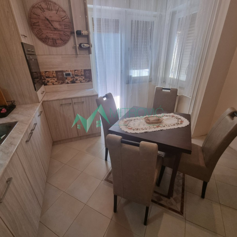 Stan Prodaja Novi Sad  50 m2