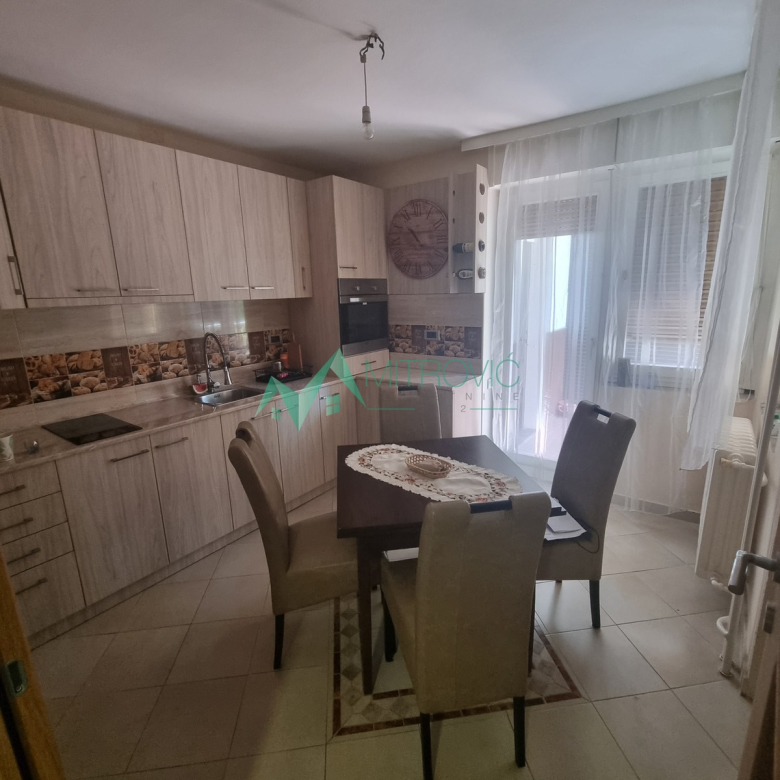 Stan Prodaja Novi Sad  50 m2