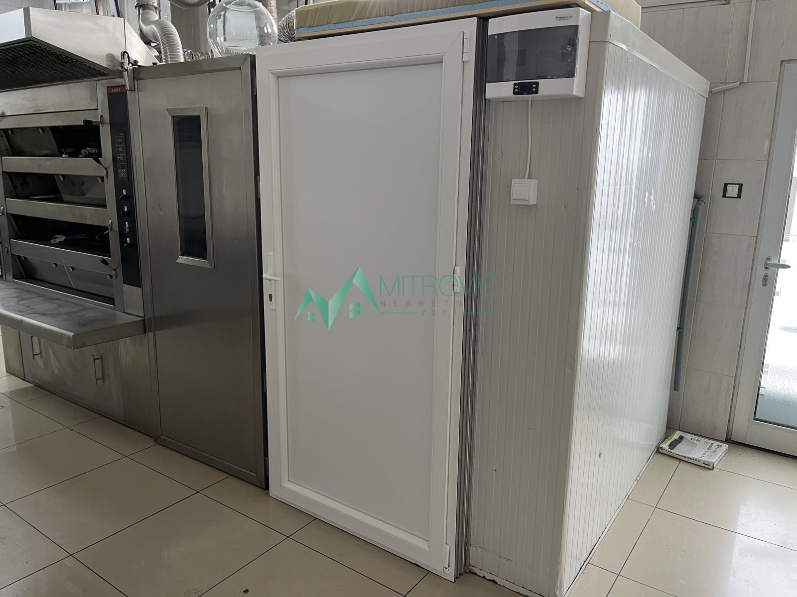 Lokal Prodaja Novi Sad  111 m2