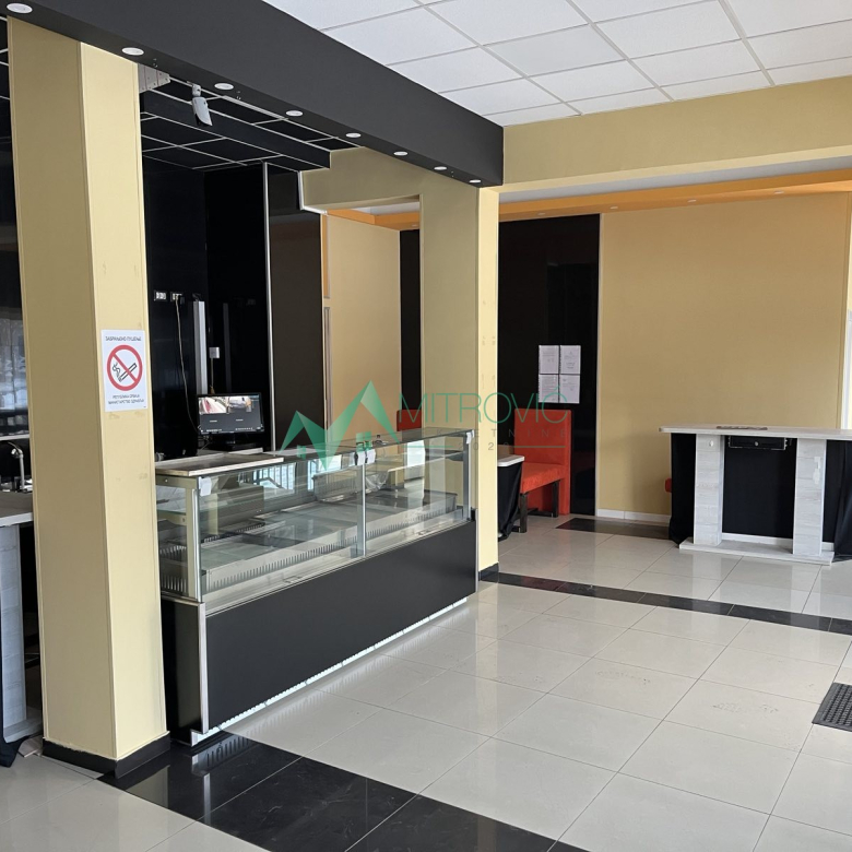 Lokal Prodaja Novi Sad  111 m2
