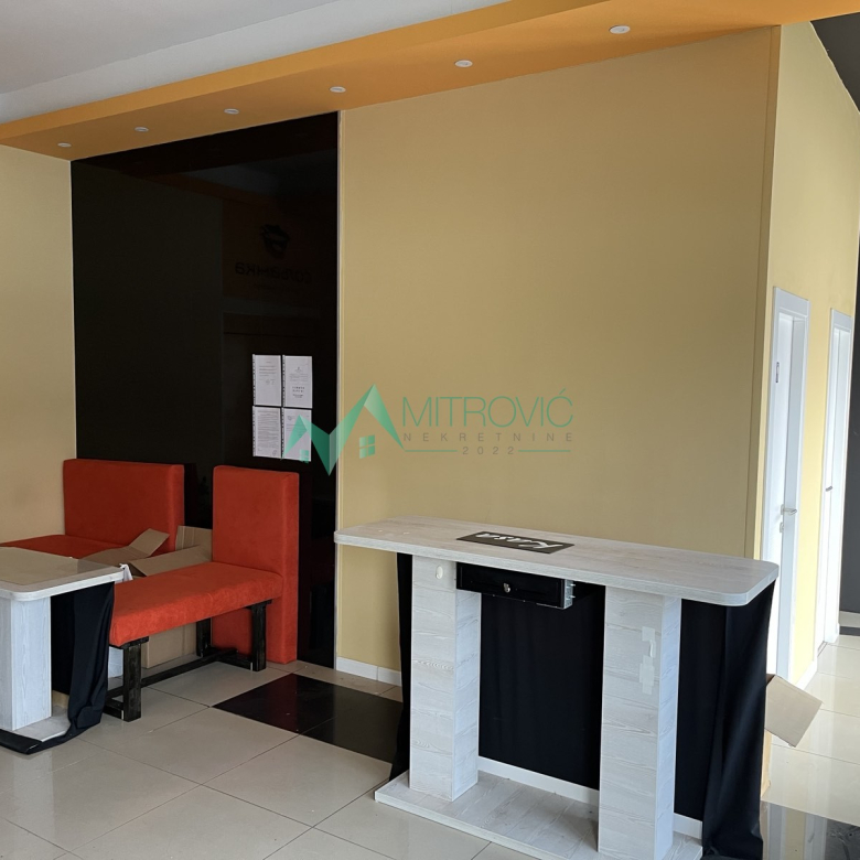Lokal Prodaja Novi Sad  111 m2