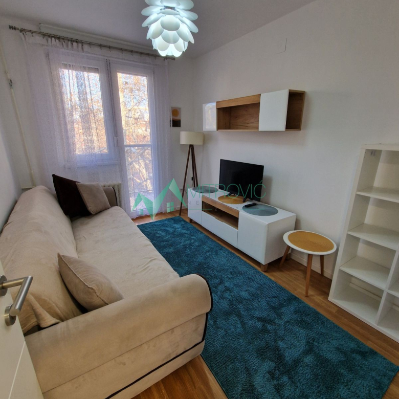 Stan Prodaja Novi Sad  47 m2