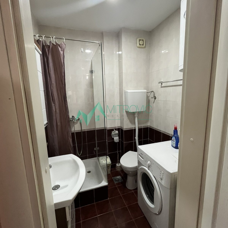 Stan Prodaja Novi Sad  27 m2