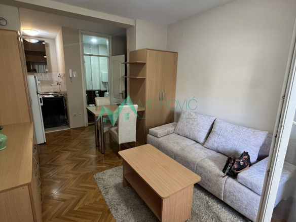 Stan Prodaja Novi Sad  27 m2