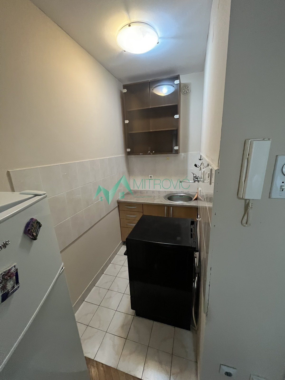 Stan Prodaja Novi Sad  27 m2