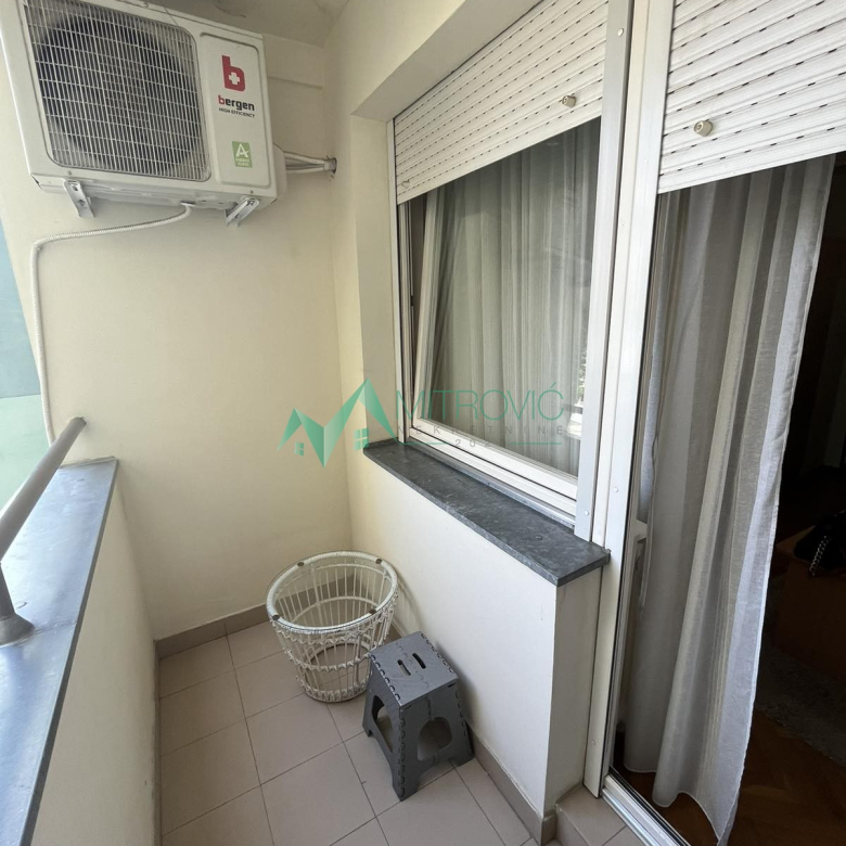 Stan Prodaja Novi Sad  27 m2
