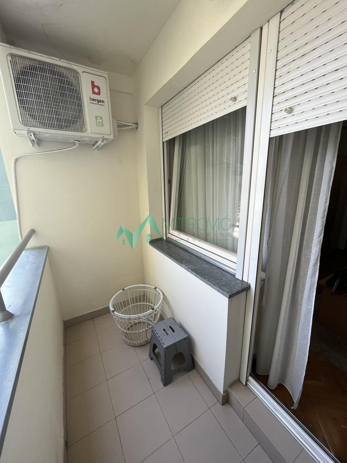 Stan Prodaja Novi Sad  27 m2