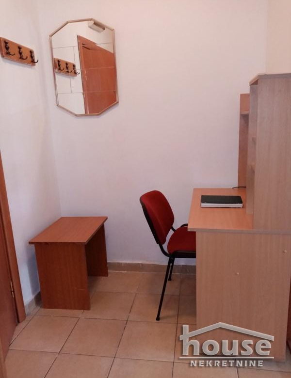 Stan Izdavanje Novi Sad  28 m2