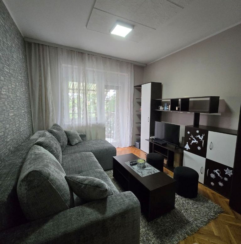 Stan Izdavanje Novi Sad  30 m2