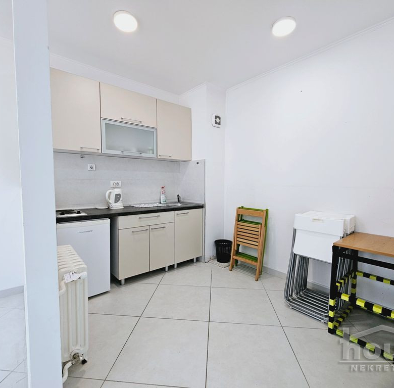 Stan Izdavanje Novi Sad  64 m2