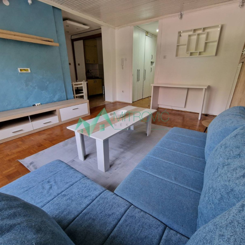 Stan Prodaja Novi Sad  40 m2